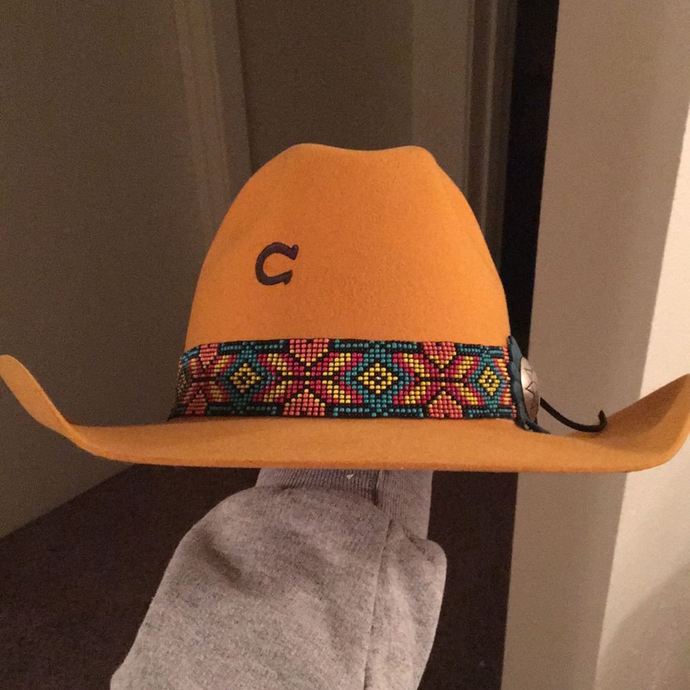 Charlie 1 horse gold digger hat